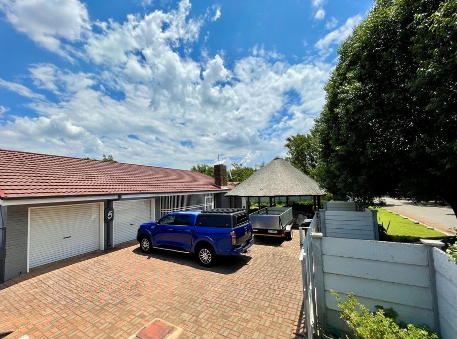 3 Bedroom Property for Sale in Stilfontein Ext 4 North West